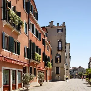 **** Hotel Palazzo Del Giglio Italia