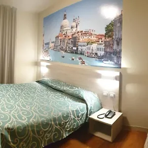 altieri-venice.hotelinveneto.com/
